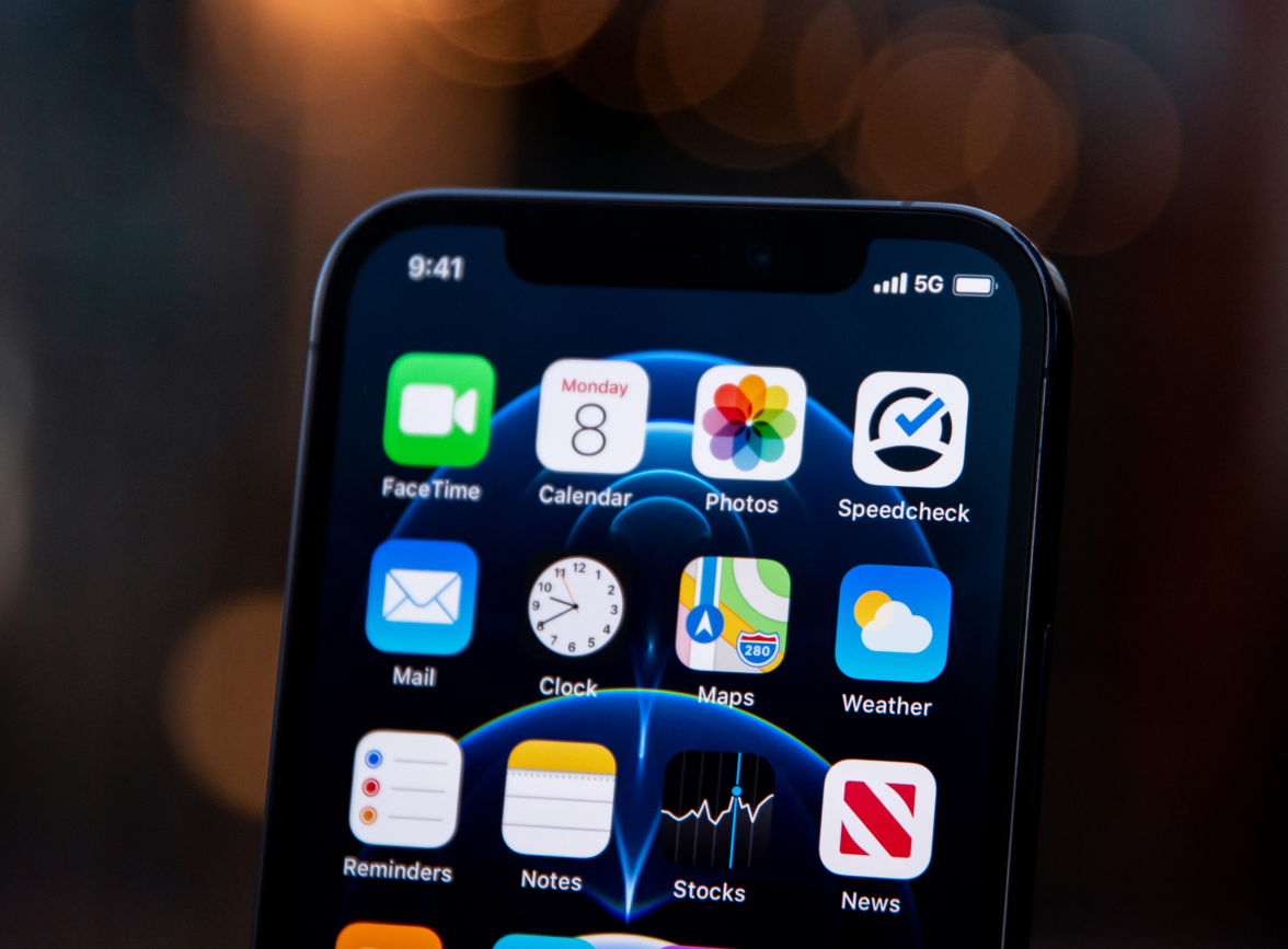 卫滨苹果手机维修分享为什么 iPhone 12 在冬季会自动关机 